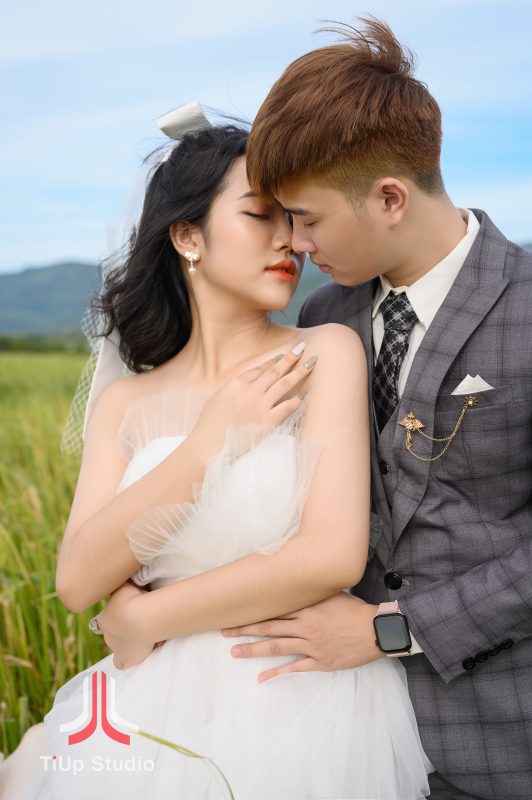 TiUp Studio Wedding
