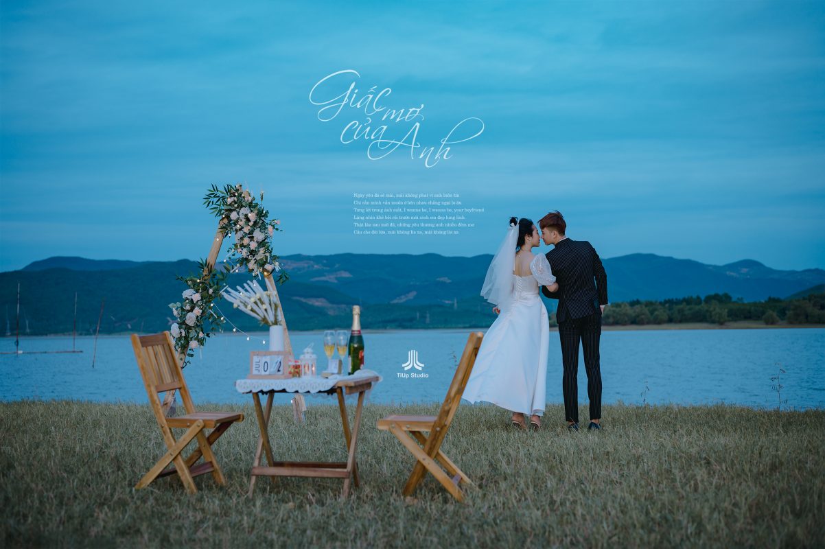 TiUp Studio Wedding