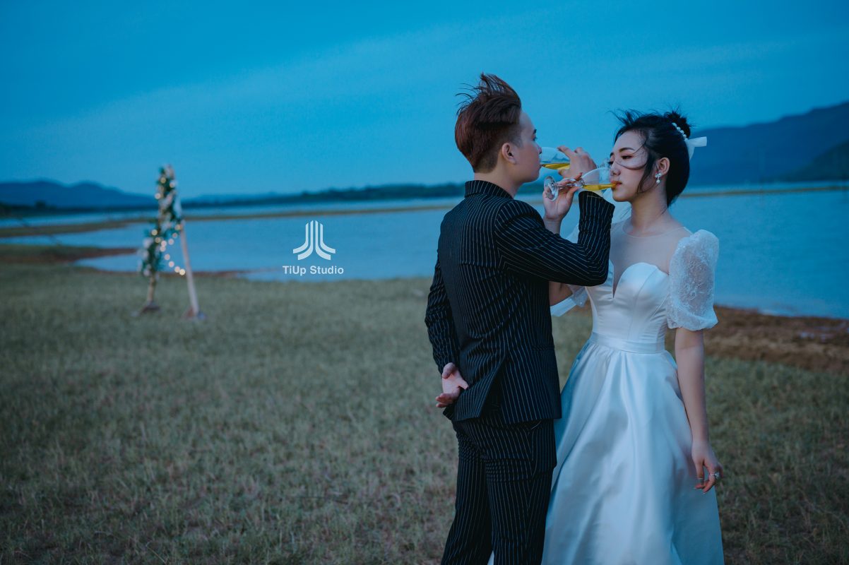 TiUp Studio Wedding