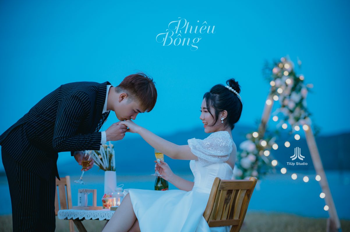 TiUp Studio Wedding