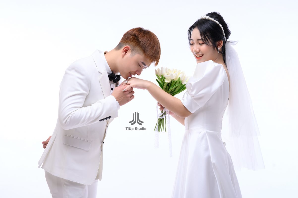 TiUp Studio Wedding